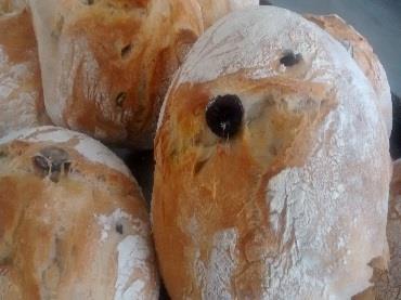 Pão de azeite e Azeitonas